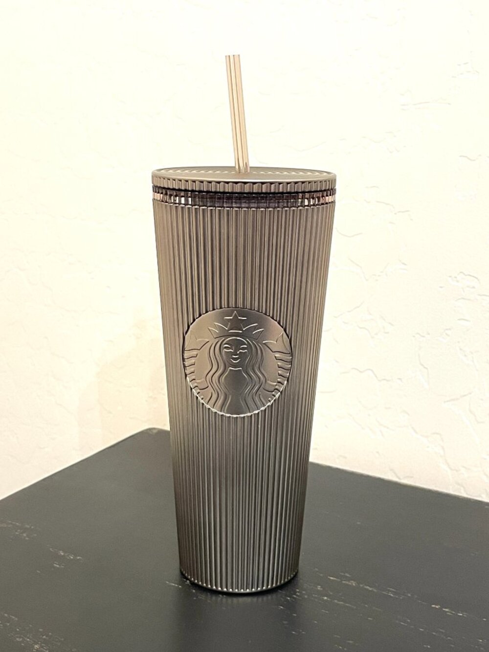 New Starbucks Pleated Metallic Bronze Cold Cup Tumbler Holiday 3 Pc 24 oz